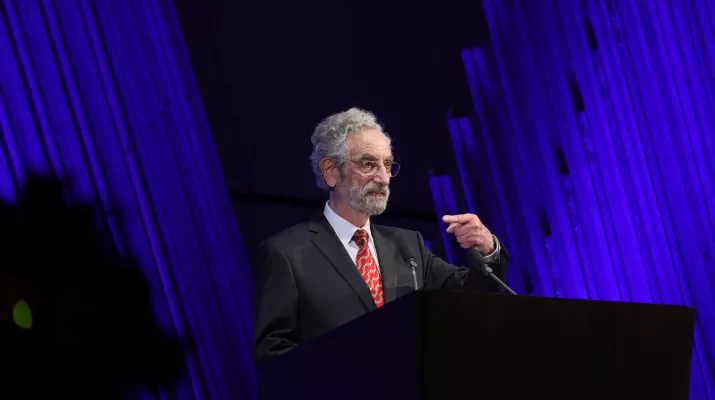 Elliott H Lieb speaking at the Kyoto Prize